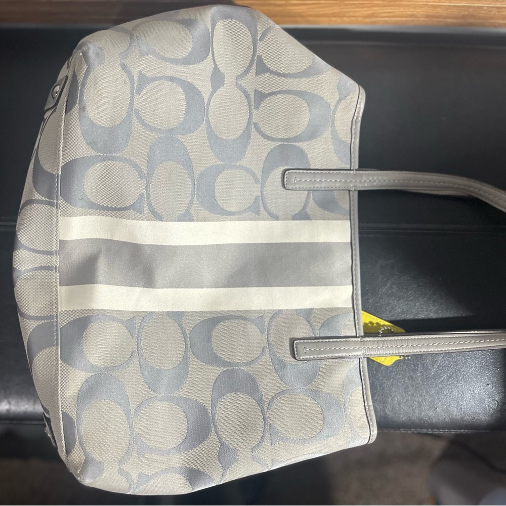 Coach Tote - Picture 7 of 11